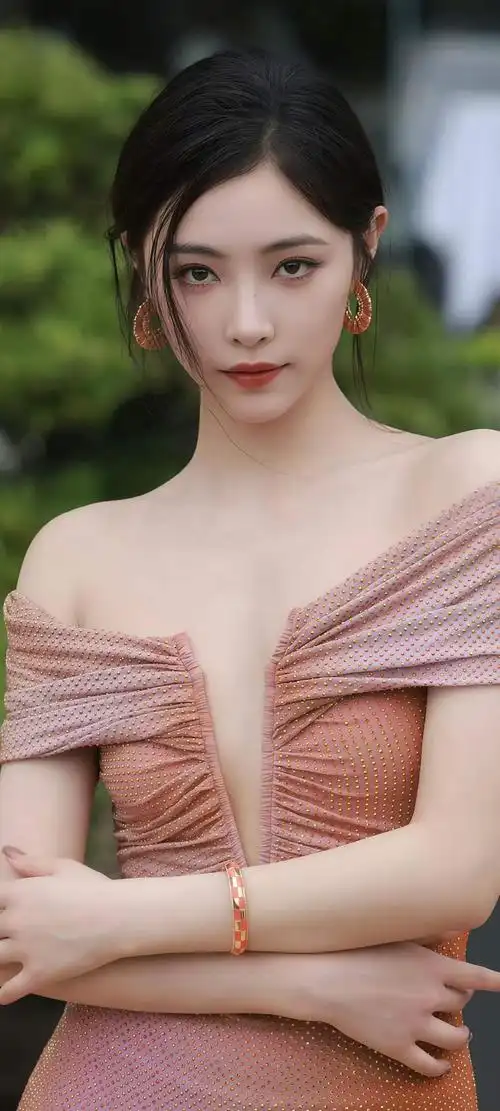 神马影院终极黑洞科幻海报